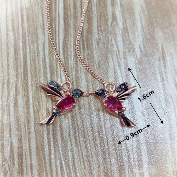 ✨️✨️NEW✨️✨️PRETTY!! CZ Humming Bird Threaded Earrings in ROSE GOLD - Picture 2 of 9